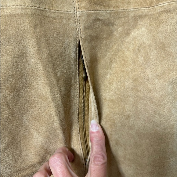 Ruff Hewn Suede vest, L, Tan, zip Front, Stand up Neck, pockets perfect cond - Picture 10 of 13